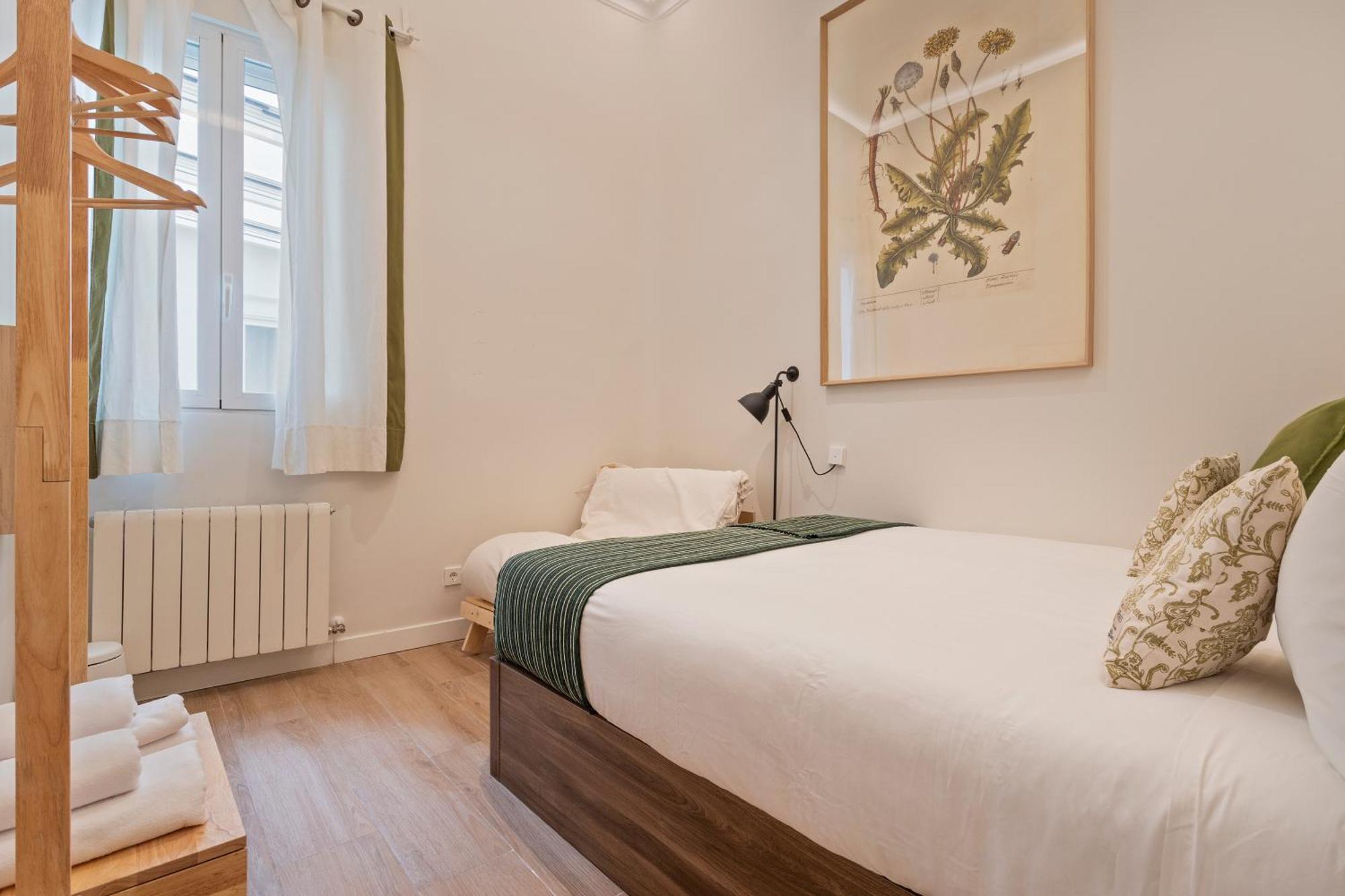 4 Bears Sharehome Madrid Extérieur photo
