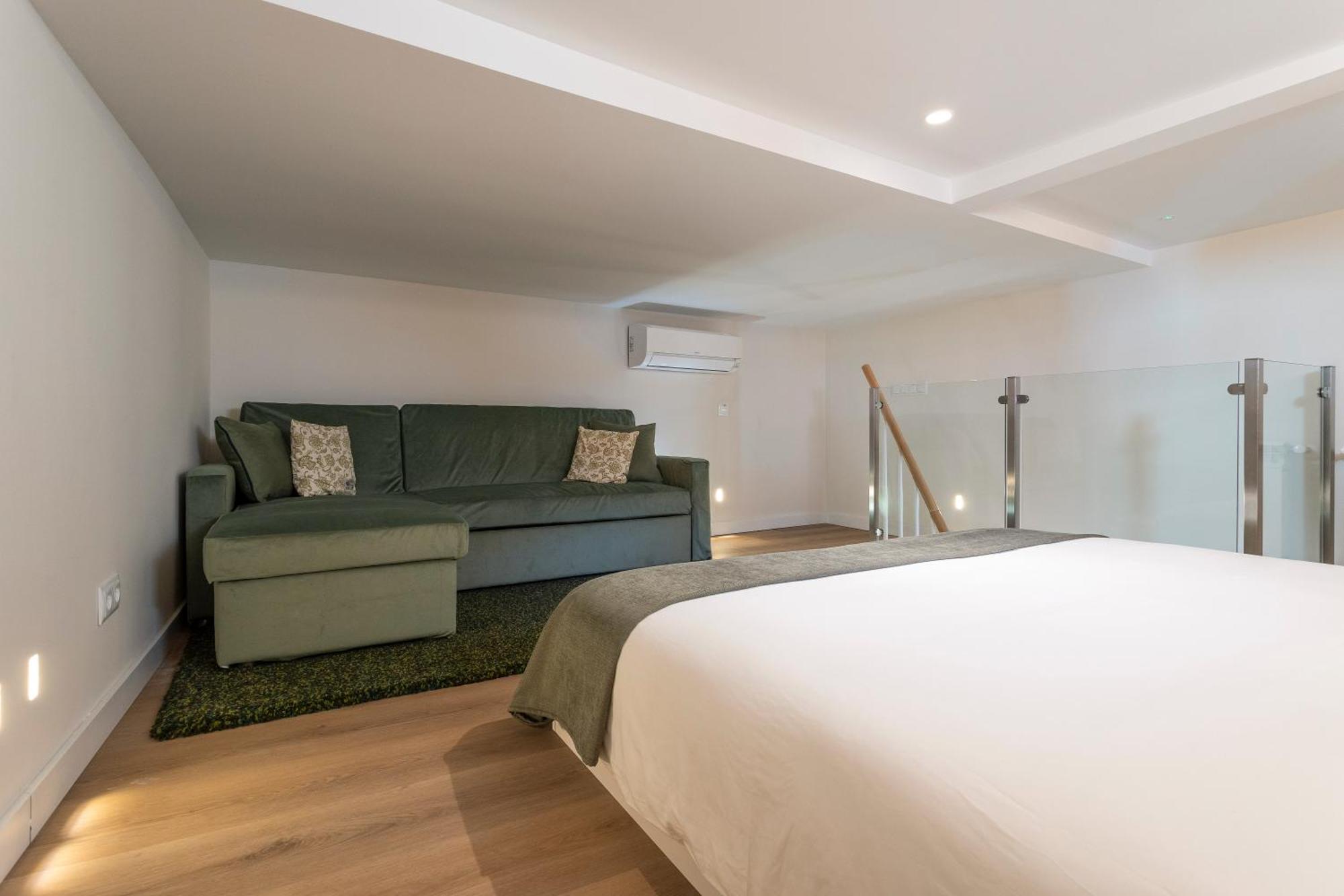 4 Bears Sharehome Madrid Extérieur photo