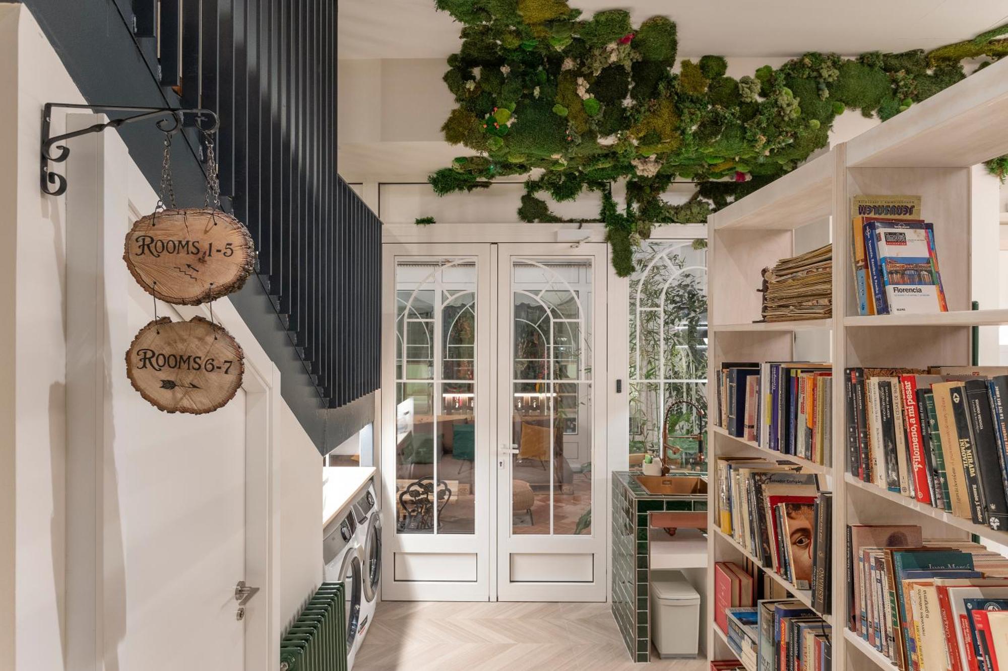 4 Bears Sharehome Madrid Extérieur photo