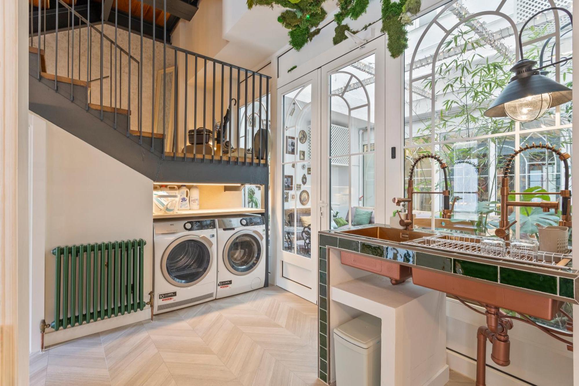 4 Bears Sharehome Madrid Extérieur photo