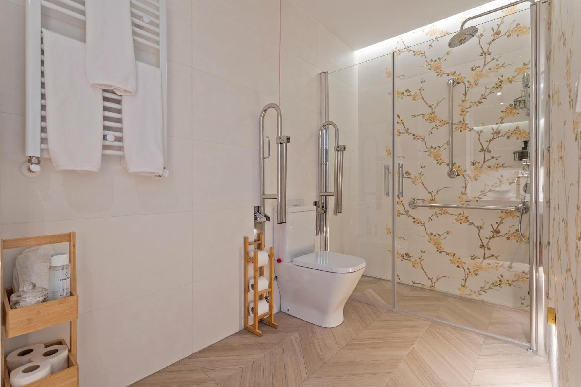 4 Bears Sharehome Madrid Extérieur photo
