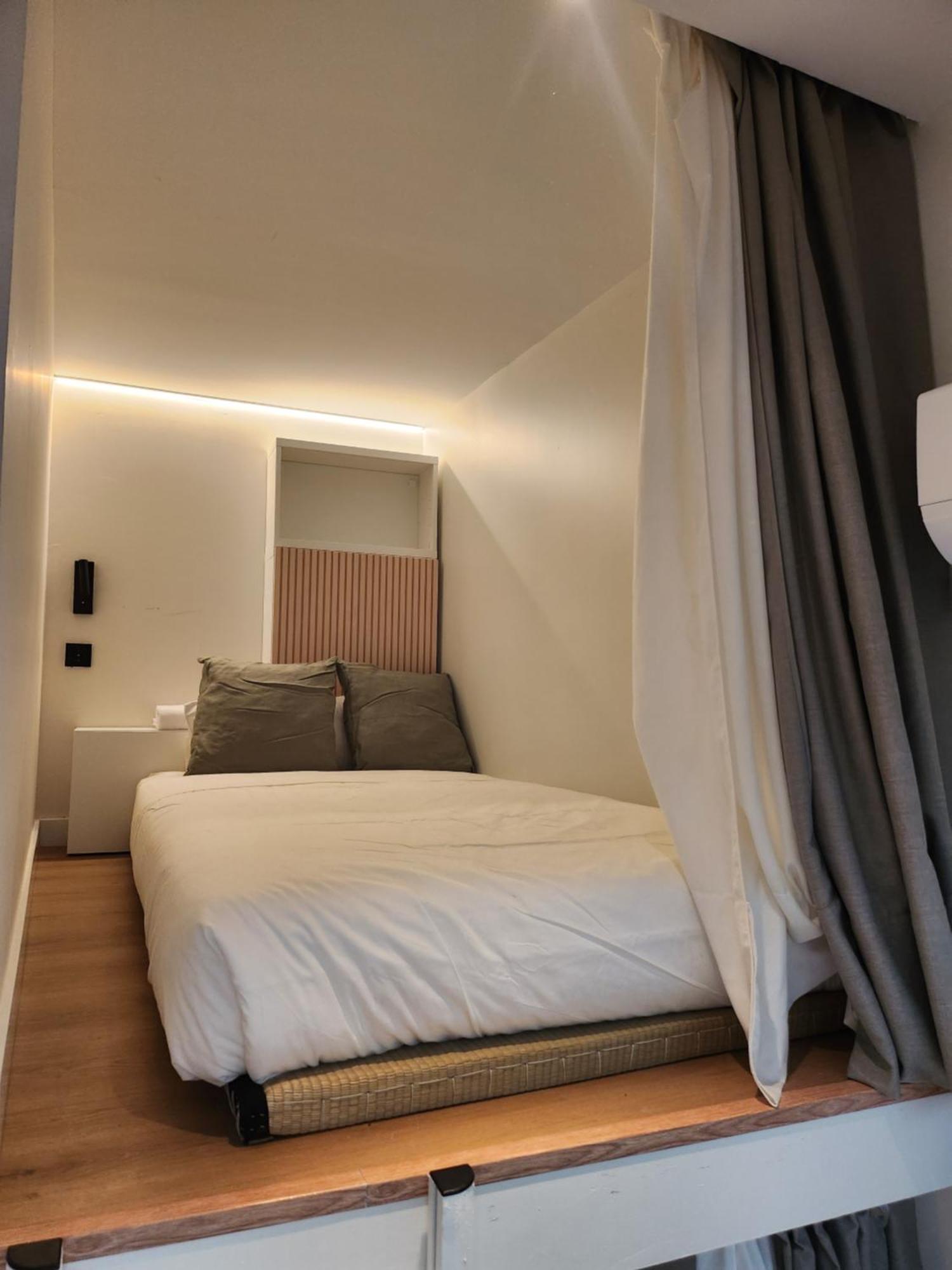 4 Bears Sharehome Madrid Extérieur photo